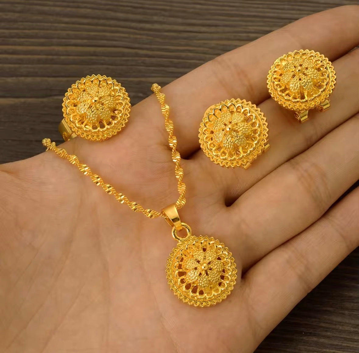 Gold plated jewelry set